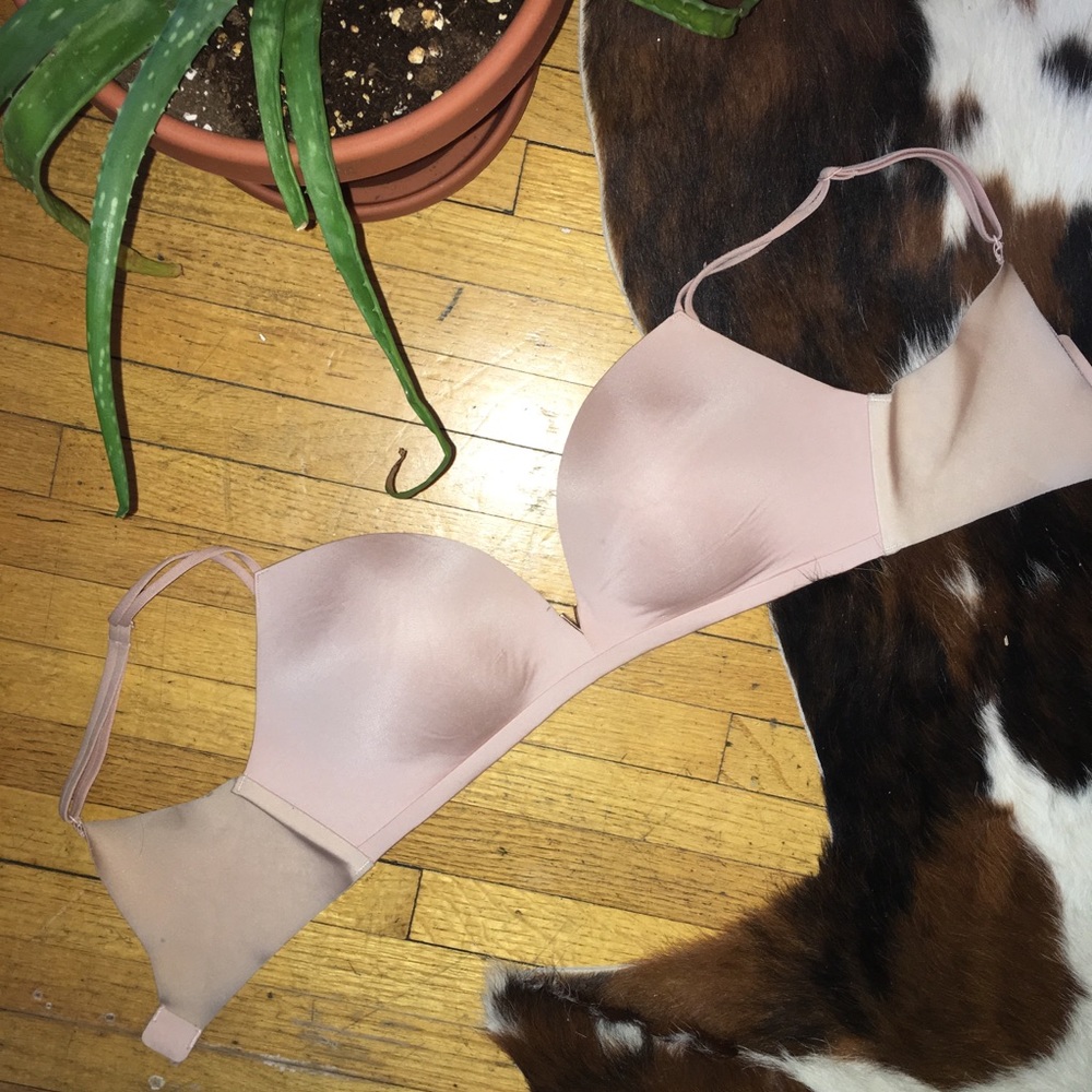 Padded wireless Victoria’s Secret bra
